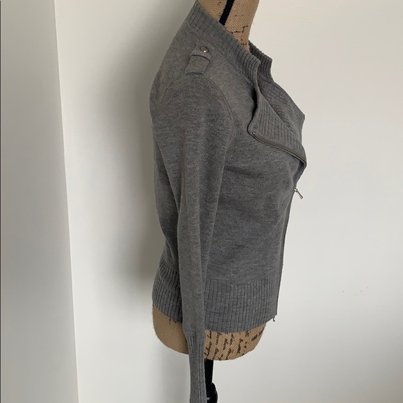 Banana republic asymmetrical zip sweater - Picture 4 of 6